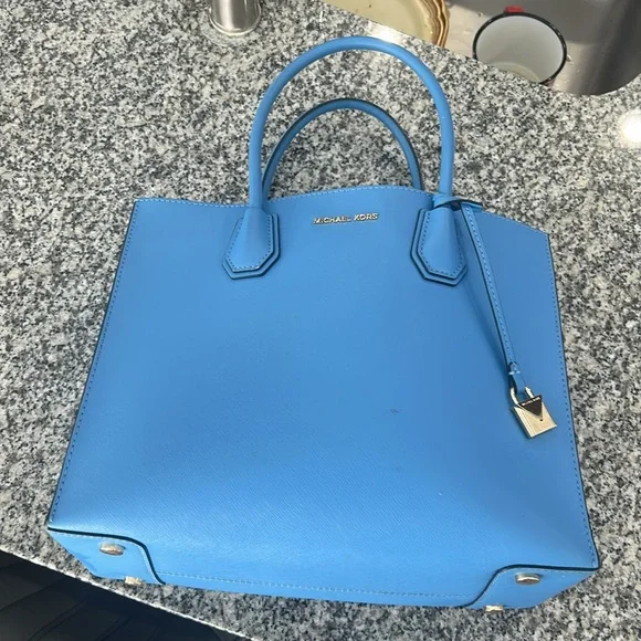 Michael Kors Purse - Picture 2 of 4